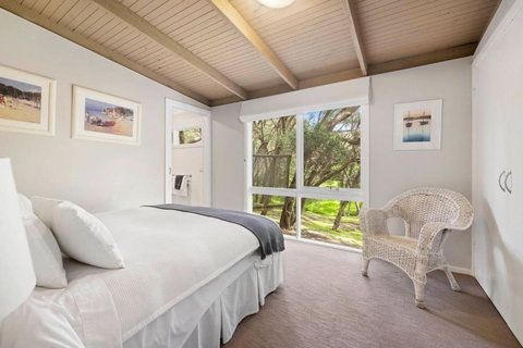 Amongst The Ti Trees Rye - Redcliffe Tourism 2