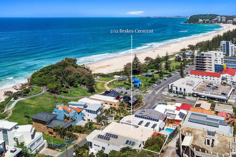 An Oasis By The Beach With Ocean Views Daybed BBQ - Redcliffe Tourism 2