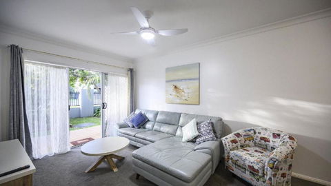 Apartment 27 - The Meridian - Redcliffe Tourism 1