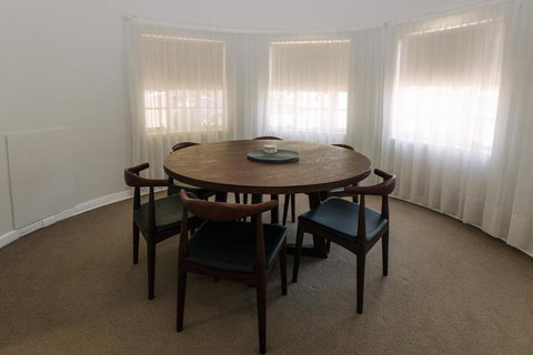 Apartments On Morrow - Redcliffe Tourism 4