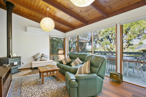 Apollo Bay People N Paws - Redcliffe Tourism 2