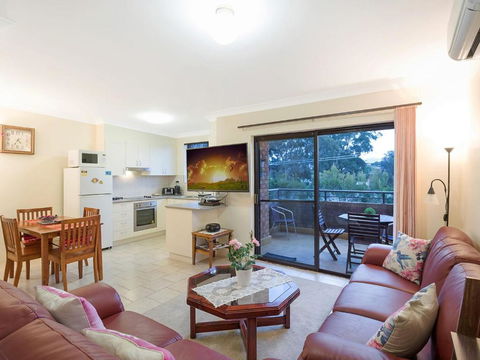 Apollo Unit 8 1st Floor - Redcliffe Tourism 0