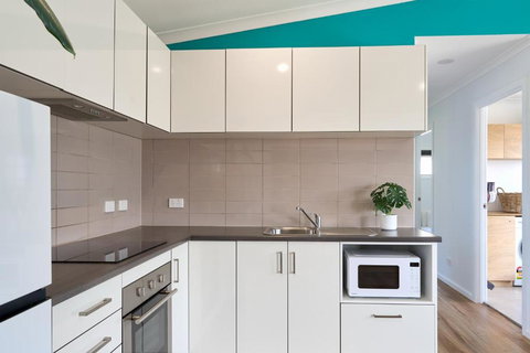 Apsley View - Redcliffe Tourism 3