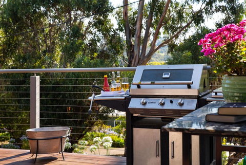 Arabella Meadows - Redcliffe Tourism 4