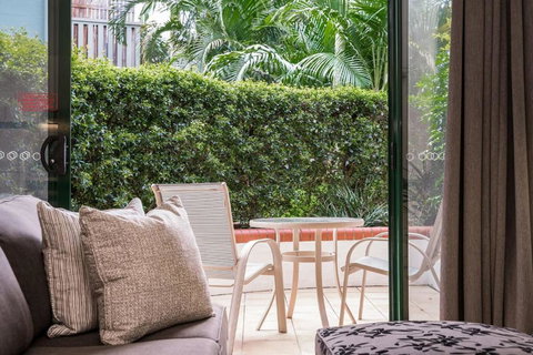 Arcadia - Redcliffe Tourism 4