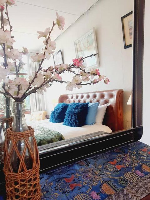 Architectural Bright Open 2B&1B Home With A Private Garden At Yarralumla - Redcliffe Tourism 1