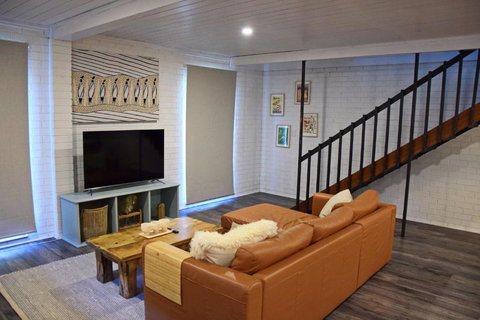 Arcos - Redcliffe Tourism 3