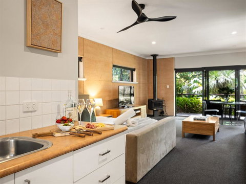 Aroha - Redcliffe Tourism 3