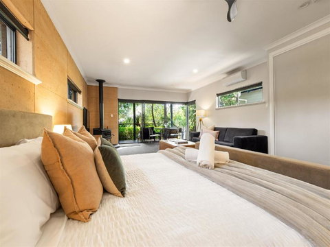 Aroha - Redcliffe Tourism 4