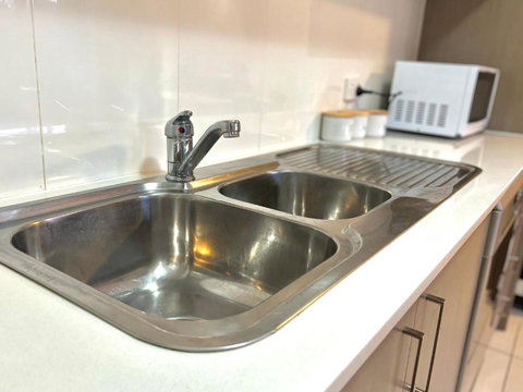 Ashfield 2 Br Apt Bus&Train Shop Parking - Redcliffe Tourism 2