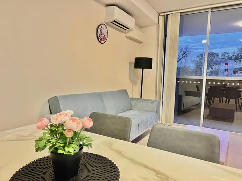 Ashfield 2 Br Apt Bus&Train Shop Parking - Redcliffe Tourism 3
