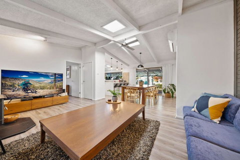 Ashwood Alpine House - Redcliffe Tourism 2