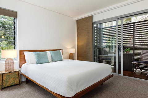 At Waves Unit 9 - Redcliffe Tourism 3