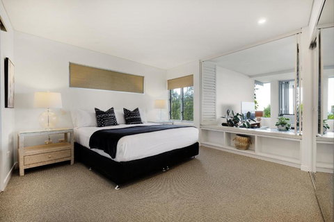 At Waves Unit 9 - Redcliffe Tourism 2