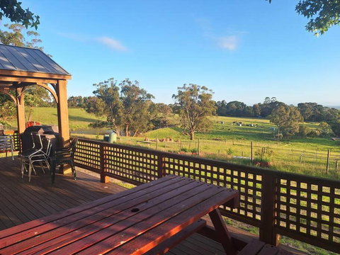 Auyea Farm 3BR Entire House - 7 Mins To Gumbuya World - Redcliffe Tourism 4