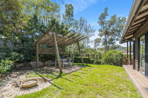 Avoca Beach Living - Redcliffe Tourism 2