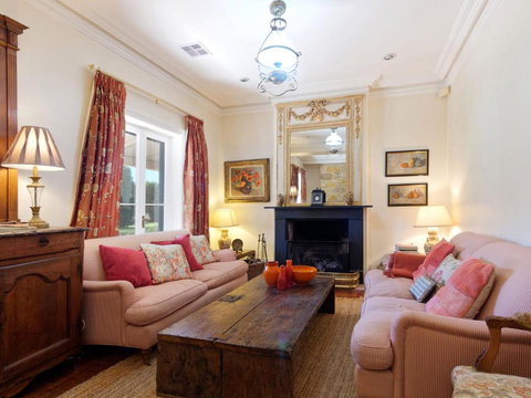 Aylmerton House And Cottage For 14 Southern Highlands - Redcliffe Tourism 4