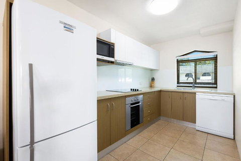 Apartment 2 - Redcliffe Tourism 2