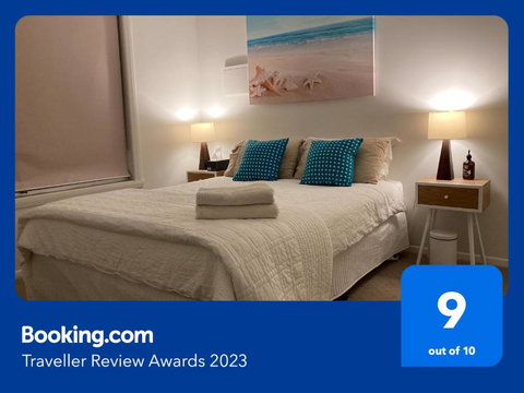 At The Beach - Redcliffe Tourism 1