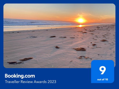 At The Beach - Redcliffe Tourism 2