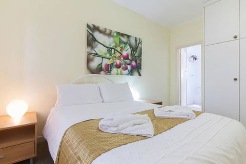 B5 Crawley Apartment 1 BRM & Sleepout Near UWA - Redcliffe Tourism 0