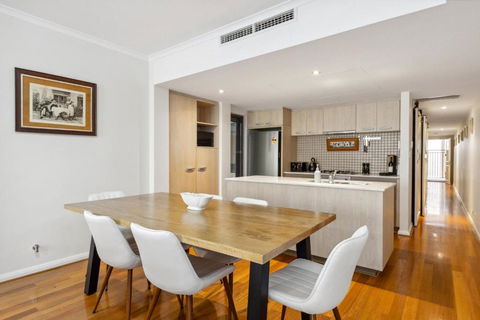 BANN2/5 - Bannister Heritage Hideaway - Redcliffe Tourism 1