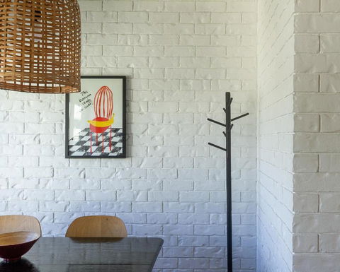 BAY PROPERTIES . Beach Street - Redcliffe Tourism 3