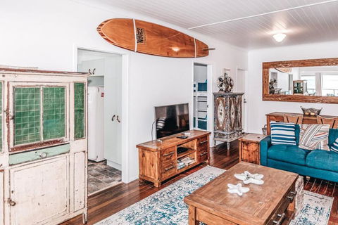 BAY PROPERTIES . Pacific Lodge - Redcliffe Tourism 3