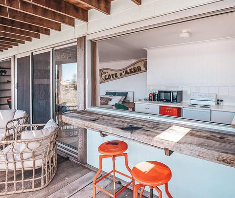 BAY PROPERTIES . Pacific Lodge Studio - Redcliffe Tourism 2