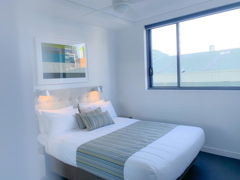 M&A Apartments - Redcliffe Tourism 7