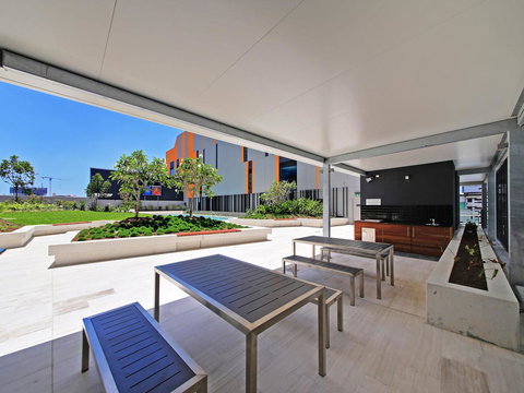 M&A Apartments - Redcliffe Tourism 2