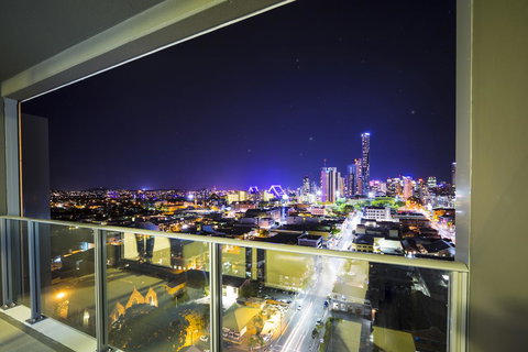 M&A Apartments - Redcliffe Tourism 13