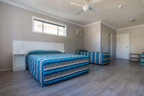 Burleigh Gold Coast Motel - Redcliffe Tourism 1