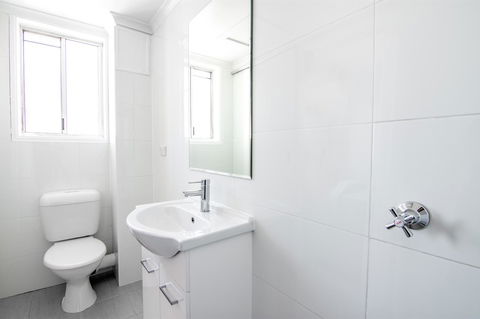 Burleigh Gold Coast Motel - Redcliffe Tourism 13