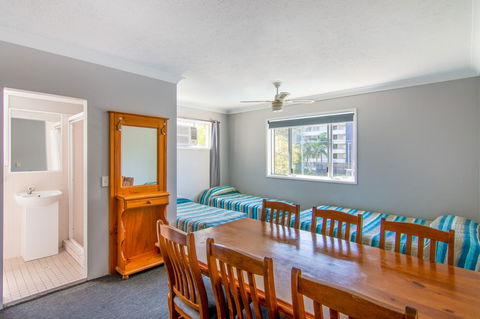 Burleigh Gold Coast Motel - Redcliffe Tourism 16