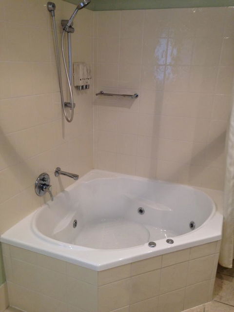 Eastgate On The Range Motel - Redcliffe Tourism 35