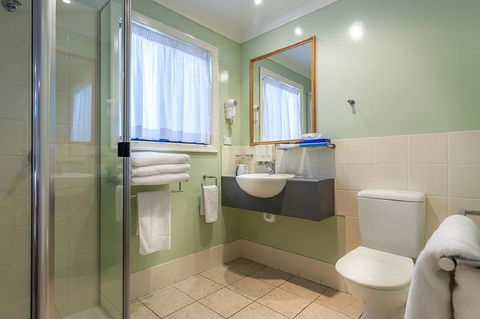 Eastgate On The Range Motel - Redcliffe Tourism 2