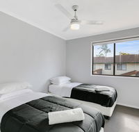 Fountain View Estate - We Accommodate - Redcliffe Tourism