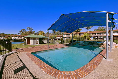 Fountain View Estate - We Accommodate - Redcliffe Tourism 20