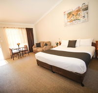Roma Explorers Inn - Redcliffe Tourism