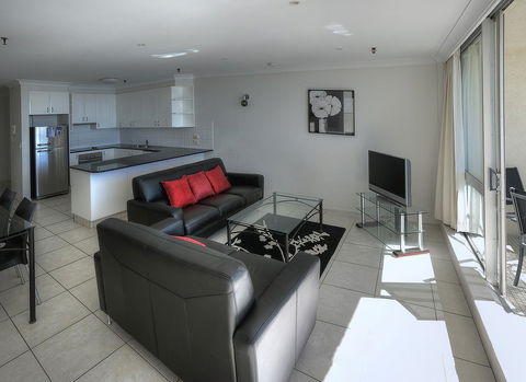 Focus Apartments - Redcliffe Tourism 5