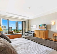 Deluxe King Room in Gold Tower - Redcliffe Tourism