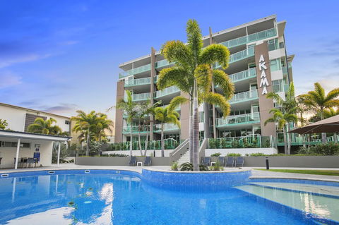 Akama Resort - Redcliffe Tourism 0