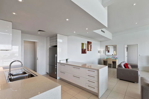 Akama Resort - Redcliffe Tourism 21