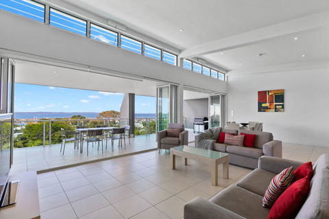 Akama Resort - Redcliffe Tourism 24