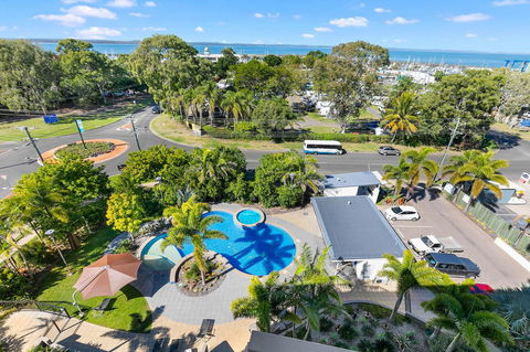 Akama Resort - Redcliffe Tourism 10