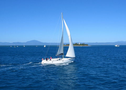 Martinique On Macrossan - Redcliffe Tourism 31