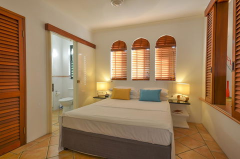 Martinique On Macrossan - Redcliffe Tourism 1