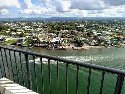 Silverton Apartment Resort Surfers Paradise - Redcliffe Tourism 1