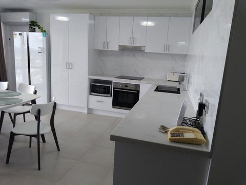 Silverton Apartment Resort Surfers Paradise - Redcliffe Tourism 9